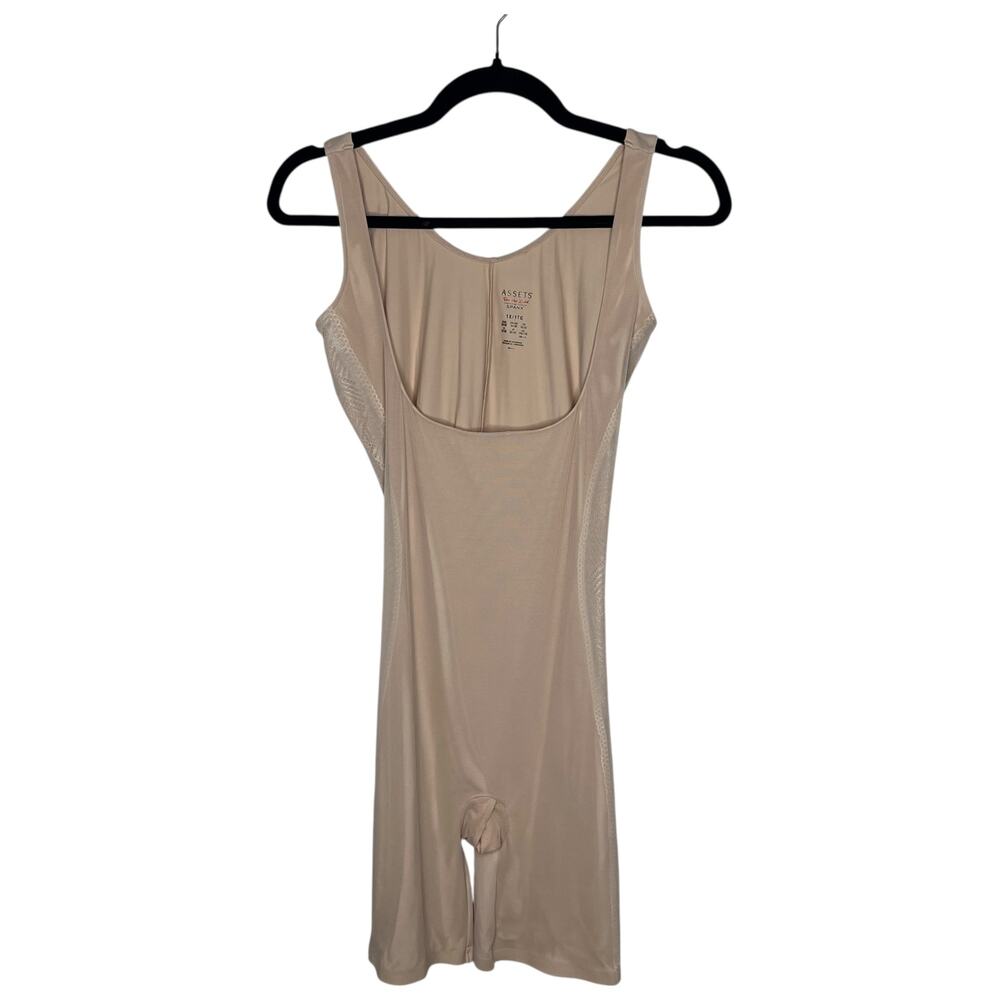 Spanx Women's Shaping Bodysuit 1X Luxe & Lean Open Bust Mid Thigh Nude Tan